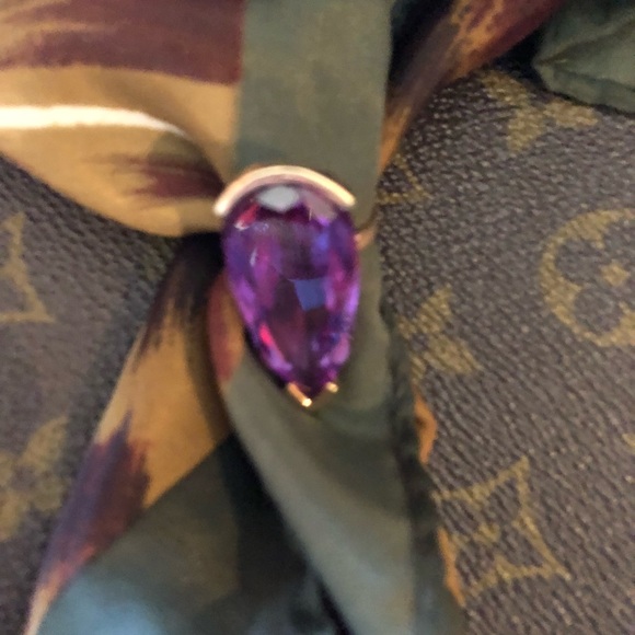 Amethyst 14k gold ring - Picture 2 of 8